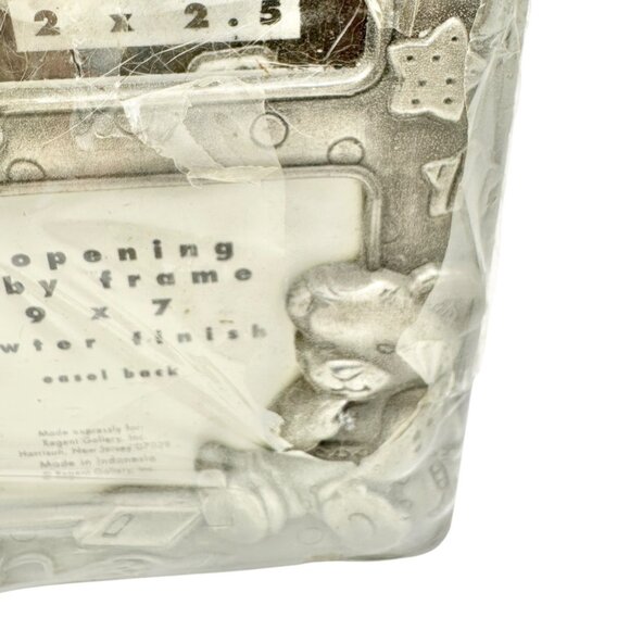 Regent Gallery 5-Opening Baby Picture Frame 9x7 Pewter Finish Easel Back NIP - Picture 3 of 6